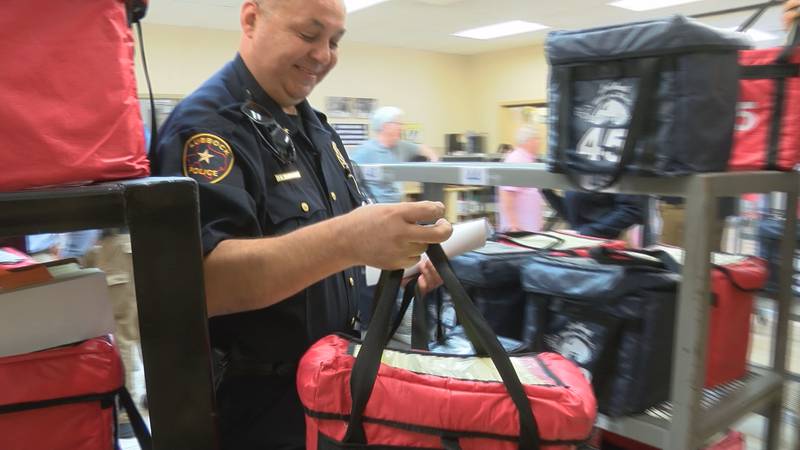 Multiple Lubbock area Law Enforcement Agencies deliver lunches for Meals on Wheels