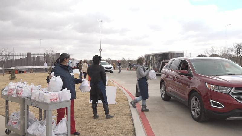 Hospice of Lubbock's biggest fundraiser turned drive-thru in 2021 due to pandemic