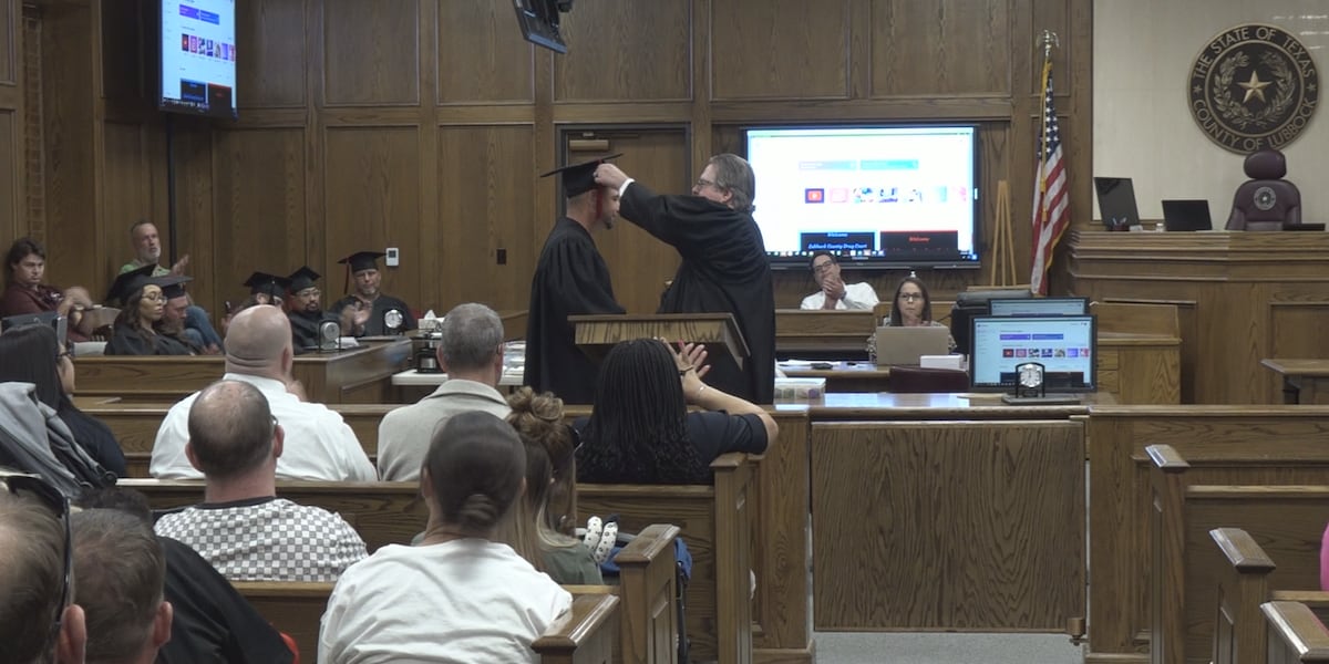 Graduates celebrate new lives after completing Lubbock County Drug Court Graduates celebrate new lives after completing Lubbock County Drug Court