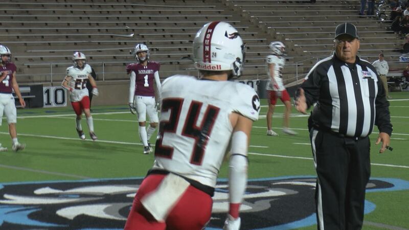 Gruver's Walker Maupin scores second of three touchdowns in win over Ralls.